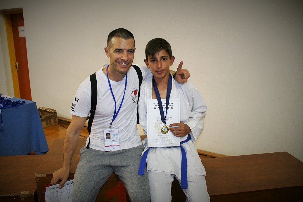 &Epsilon;&pi;&iota;&tau;&upsilon;&chi;ί&epsilon;&sigmaf; &gamma;&iota;&alpha; &tau;&eta;&nu; &Alpha;&kappa;&alpha;&delta;&eta;&mu;ί&alpha; &Kappa;&alpha;&rho;ά&tau;&epsilon; &laquo;T. Suzuki&raquo; &sigma;&tau;&omicron; Karate Open Series