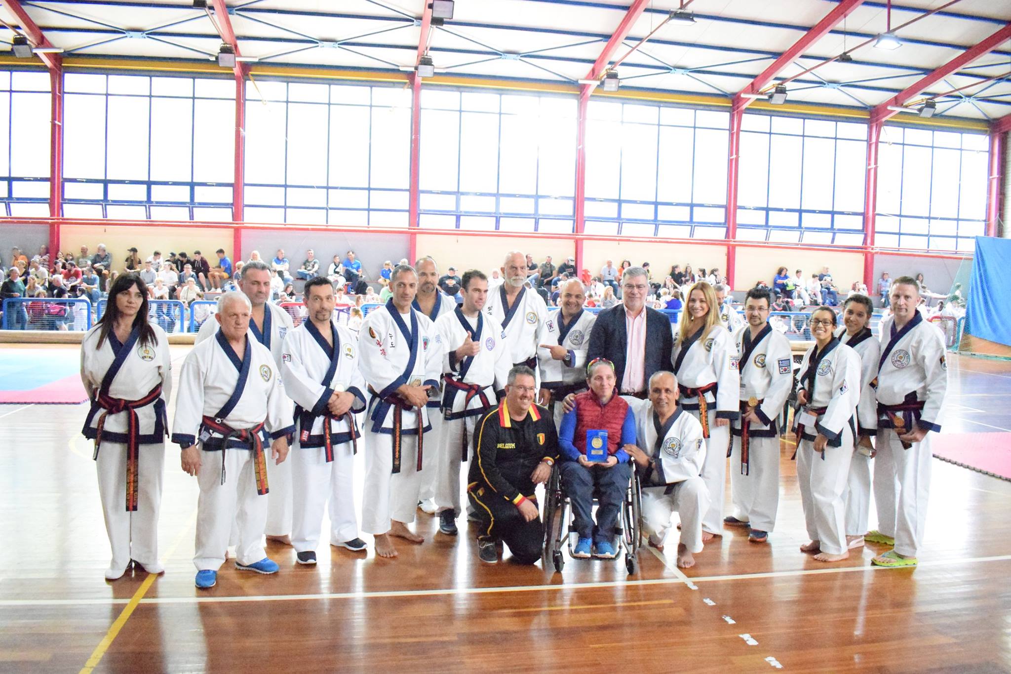 &Delta;&iota;&alpha;&sigma;&upsilon;&lambda;&lambda;&omicron;&gamma;&iota;&kappa;ό &Pi;&rho;&omega;&tau;ά&theta;&lambda;&eta;&mu;&alpha; Tang Soo Do - Soo Bahk Do - Moo Duk Kwan