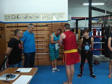 &Epsilon;&xi;&epsilon;&tau;ά&sigma;&epsilon;&iota;&sigmaf; Tragakis Studio Sanda Fight Club