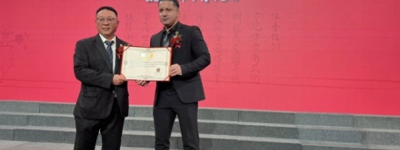 Βράβευση του Σπύρου Καραπάνου από την Macau Wing...